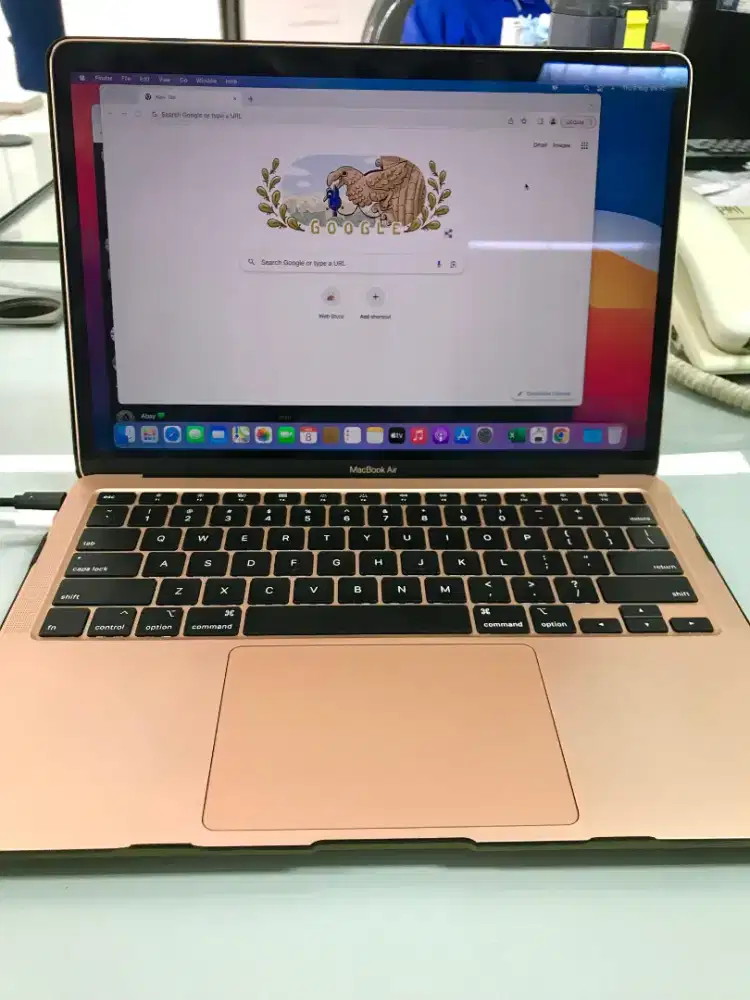 Macbook Air ( Retina,13inch,2020 )