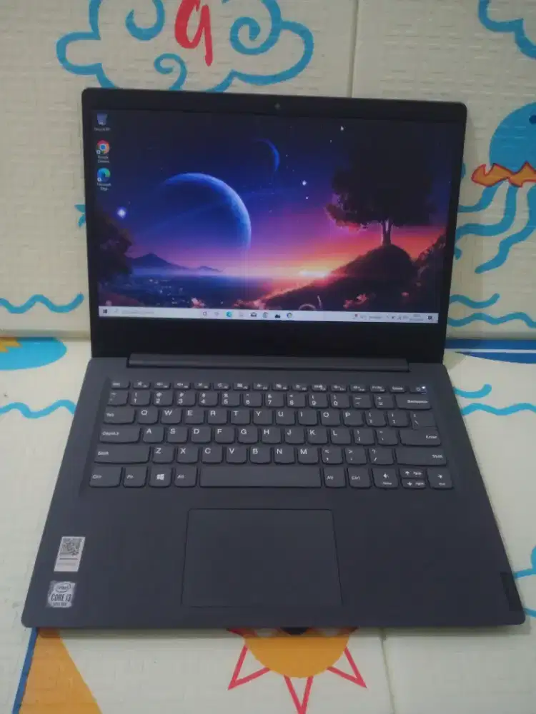 Lenovo Slim 3 / 81c4 
Intel Core i3 Gen1005G1
Ram 4GB
HDD 1000gb / 1TB