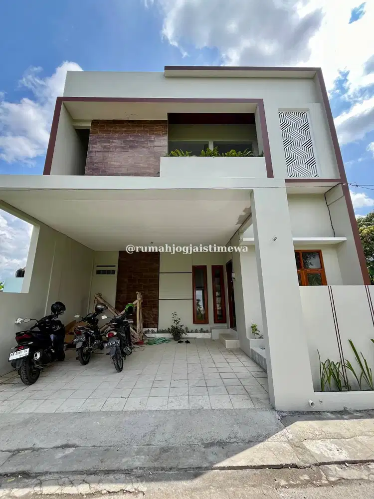 Rumah Baru di Maguwoharjo Dalam Ring Road View Sawah Dekat UPN