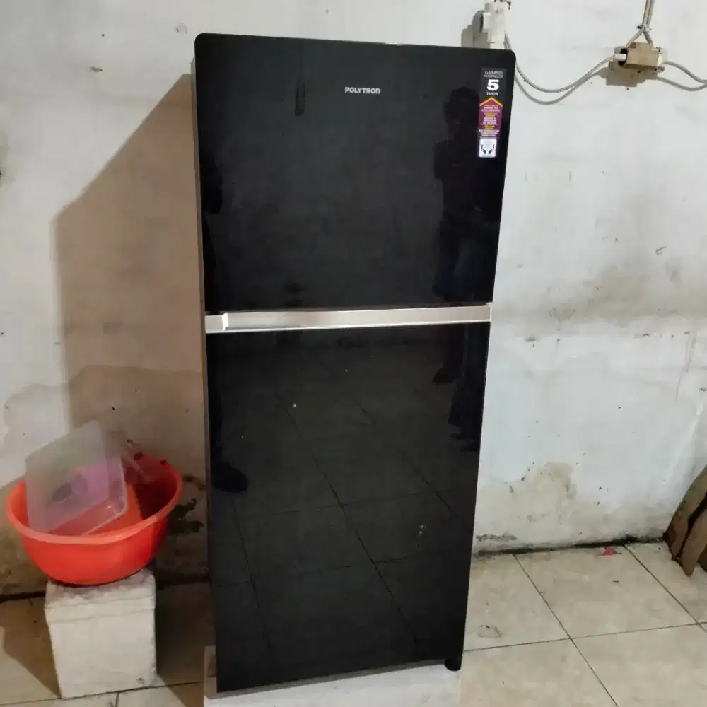 Jual kulkas Polytron 2 pintu original