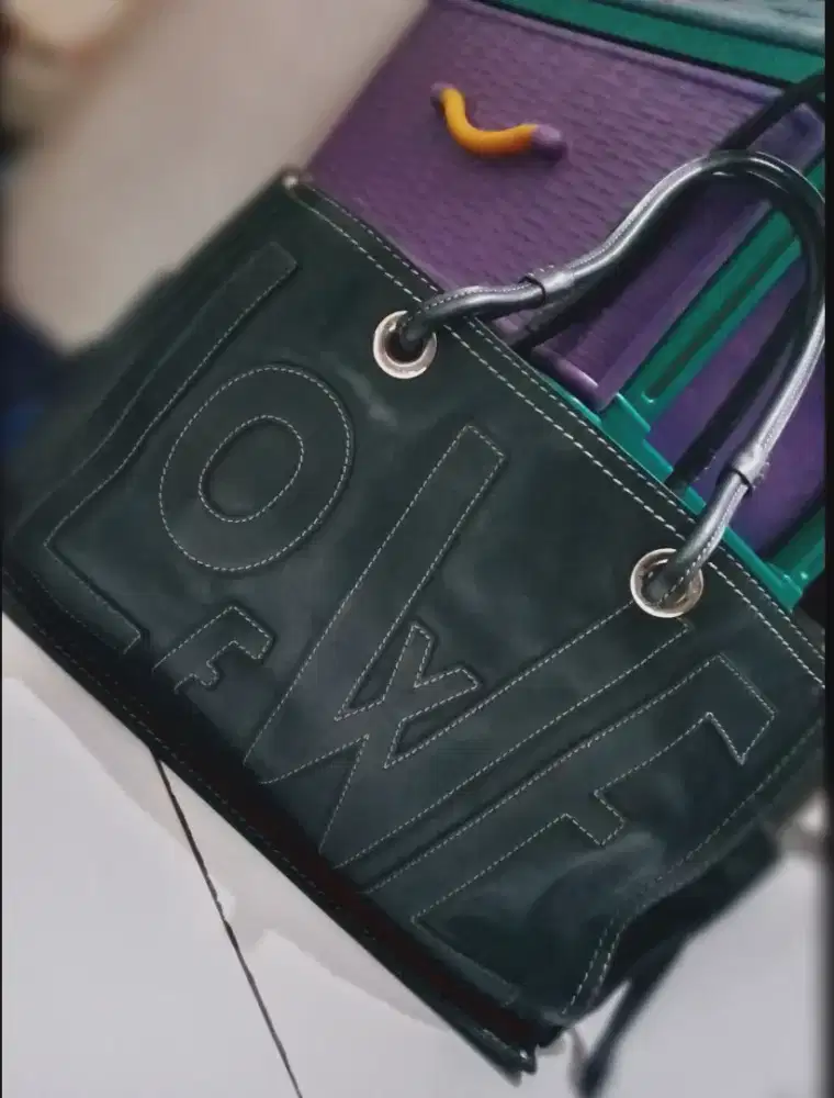 Tote LOEWE anagram black