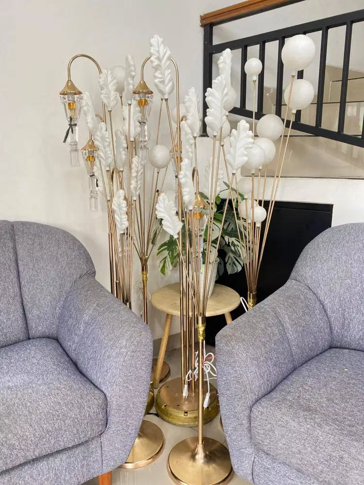 Dijual BORONGAN Lampu Standing – Model Bola, Rumbai & Daun ( 6 buah)