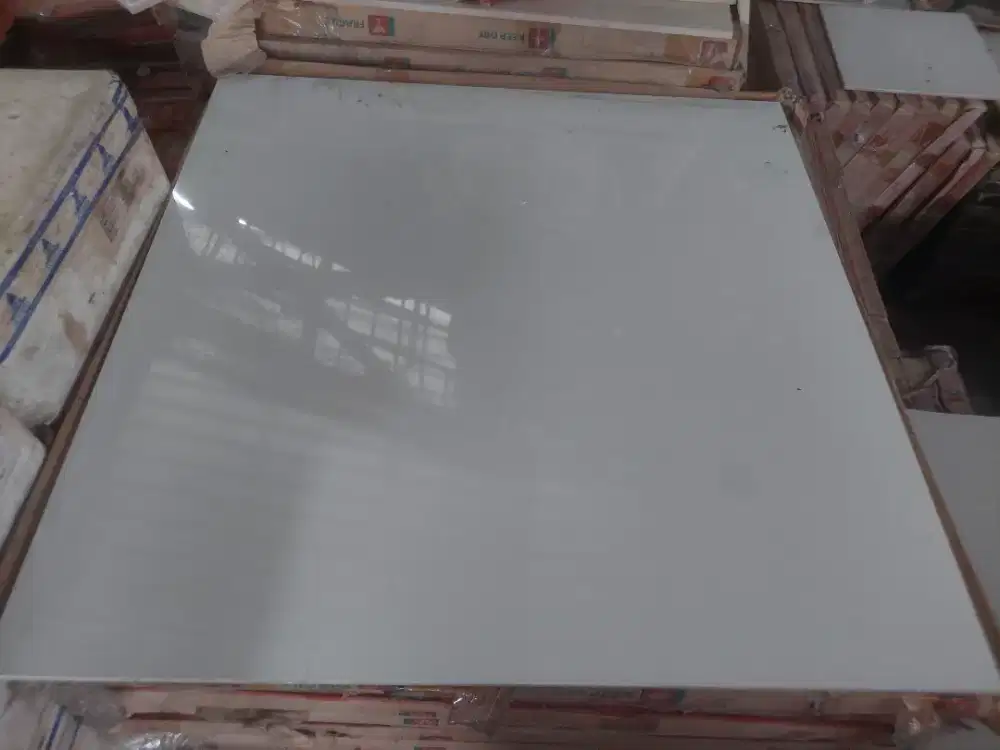 Granite Tile DECOGRESS A1 60x60 cm Isi 4 Keping 1.44 m2