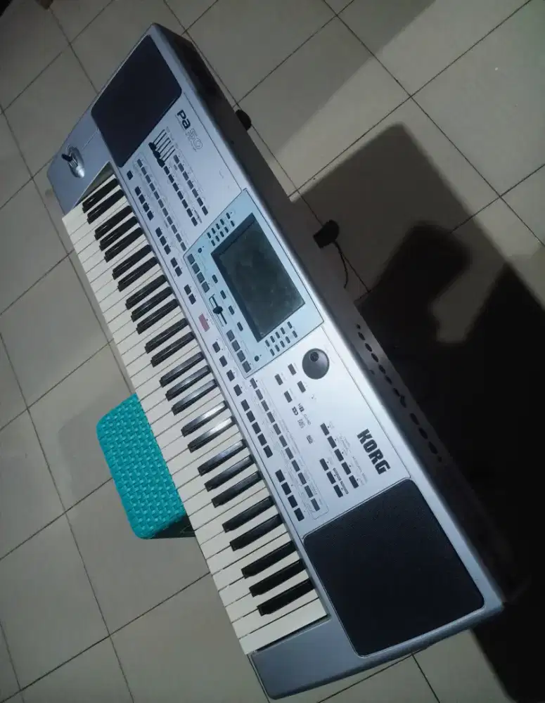Jual keyboard KORG pa 50 sudah flesdis