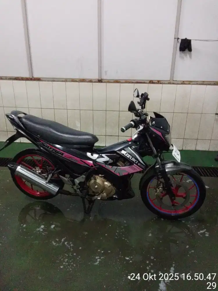 Motor satria Fu