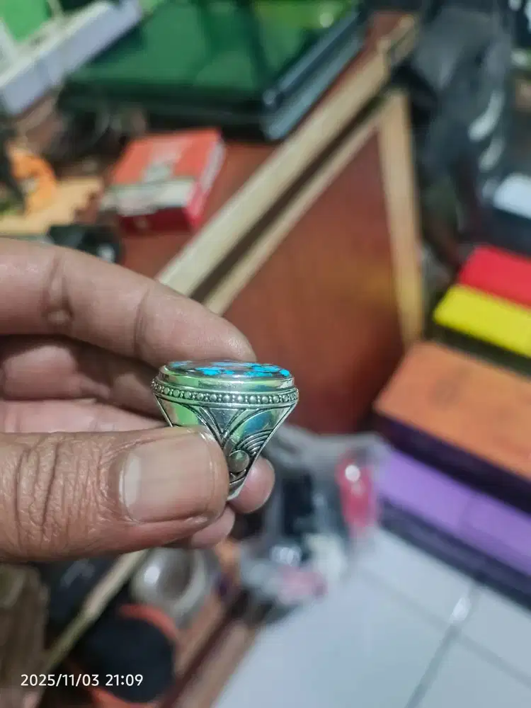 Pirus persia serat kombinasi (merah & emas)