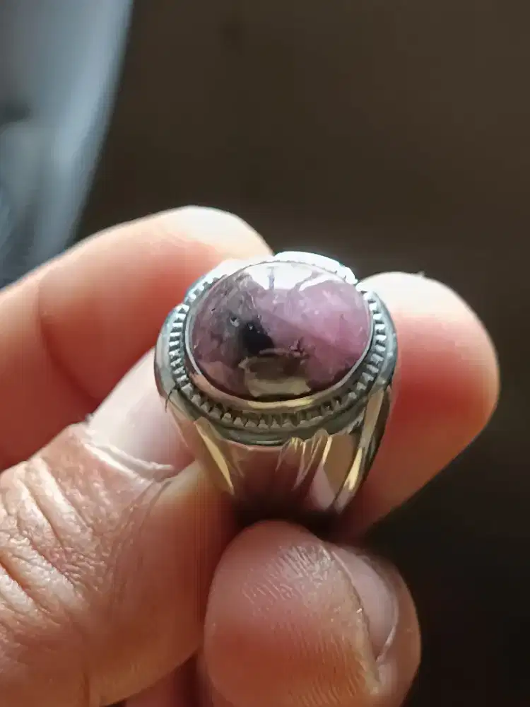 Natural Rubby daging kantoran