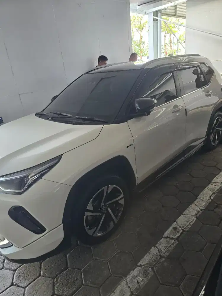 Dijual Toyota Yaris Cross Hybrid GR TSS AT