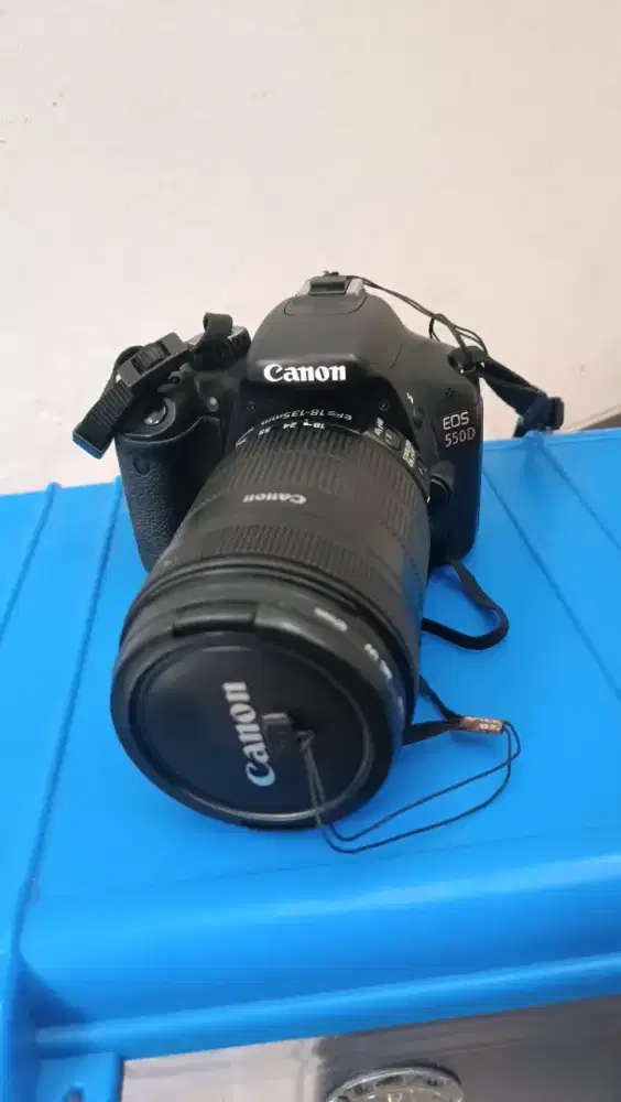 Camera Canon DSLR 550D lensa 18-135ml