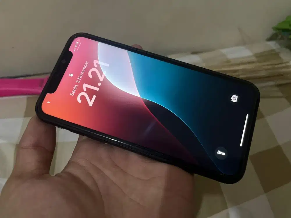 DIJUAL CEPAT IPHONE XR 64GB (BU!)