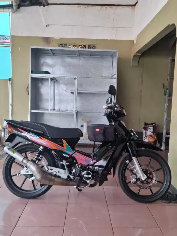 Yamaha F1Z tahun 1995