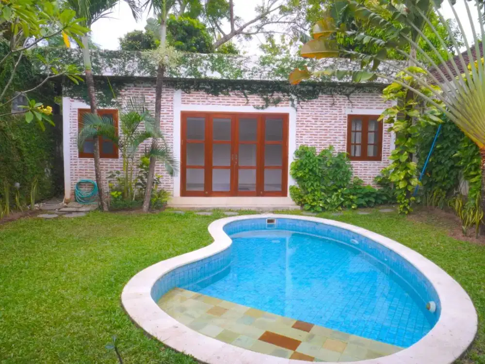 Leasehold - Available Villa for Lease Located In Complex of Kerobokan