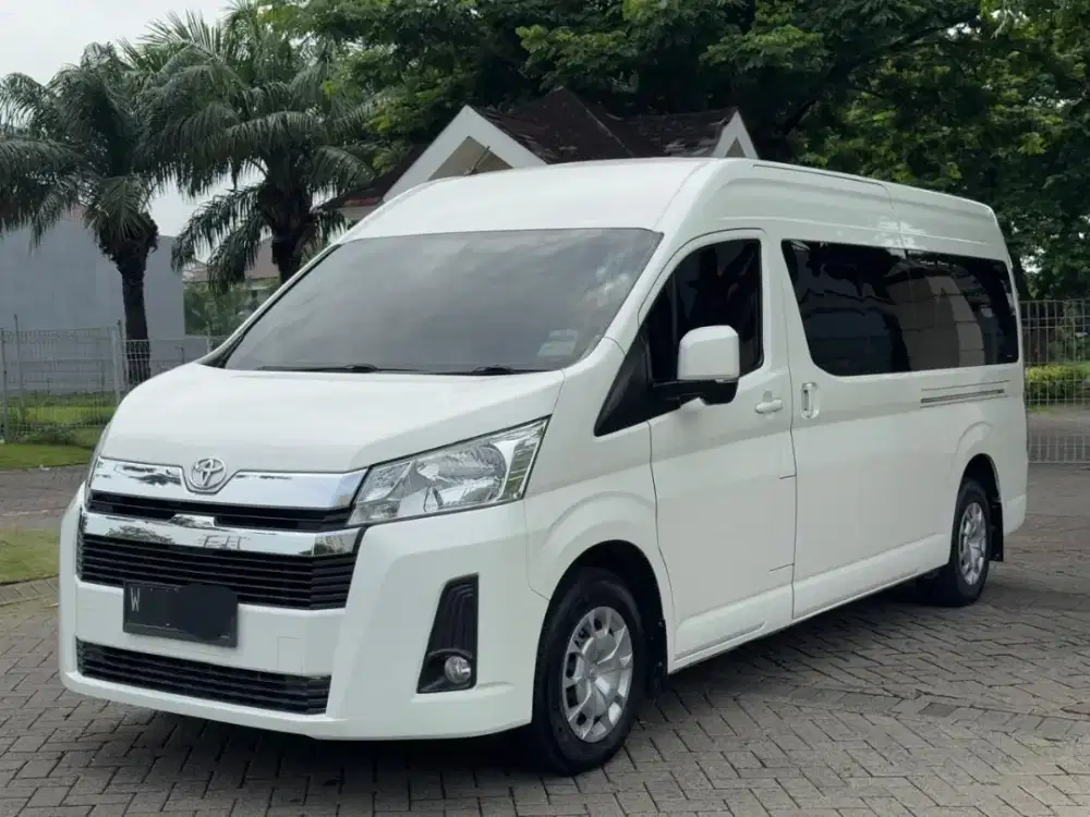 Toyota Hiace Premio 2021 Manual Putih Terawat
