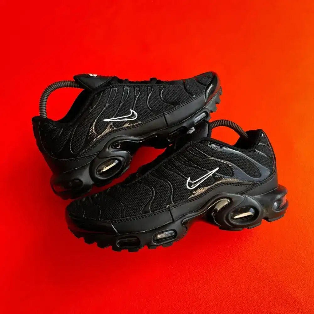 Sepatu Nike TN Black