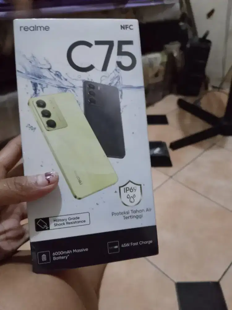 realme c75 baru ...belum buka kardus warna hitam..