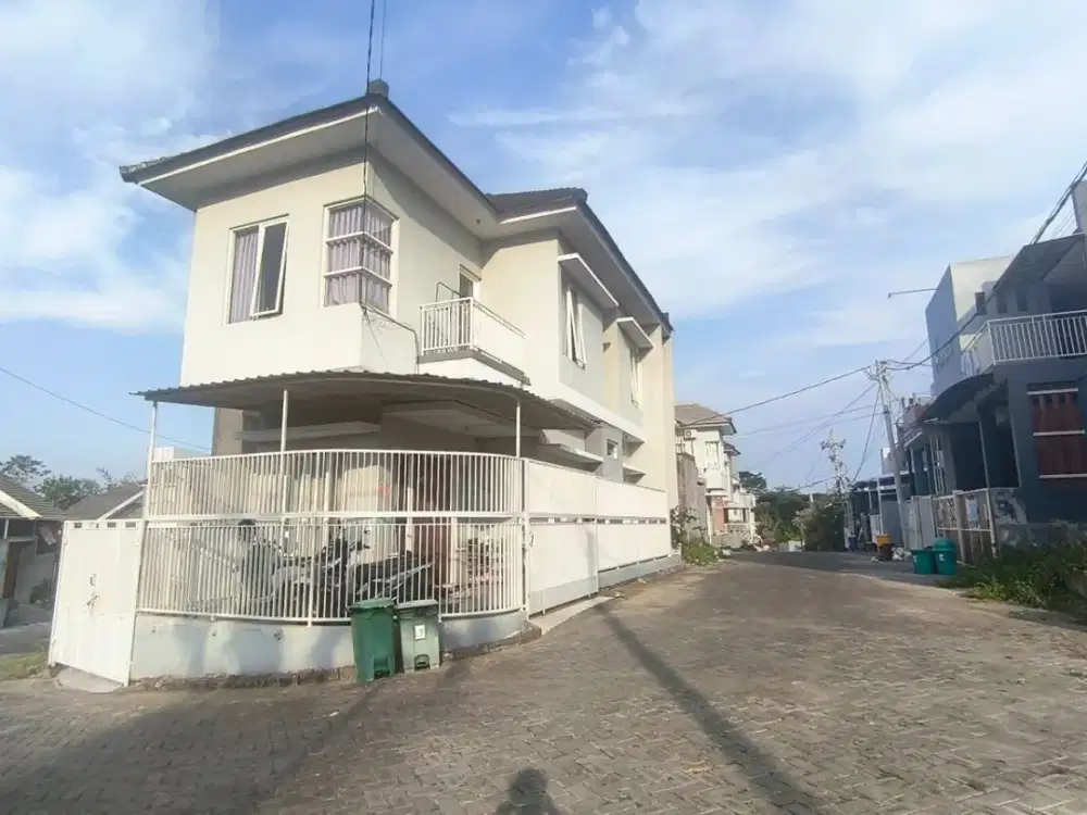 Kos Kostan samping Kampus UMM Muhammadiyah Malang Free Management Full Furnished