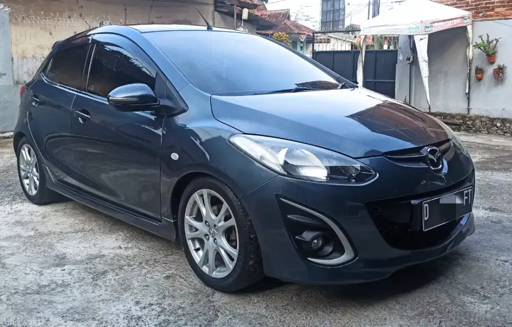 Mazda 2 type R matic
