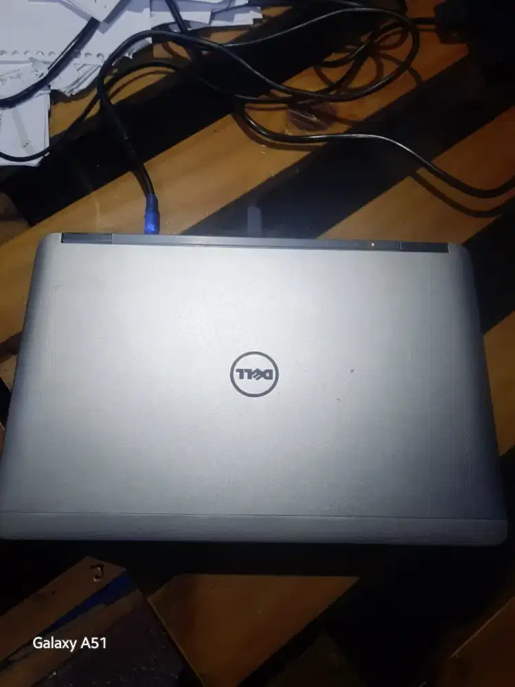 LAPTOP DELL Latitude E7240
