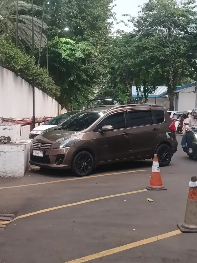 Suzuki Ertiga 2014 Bensin