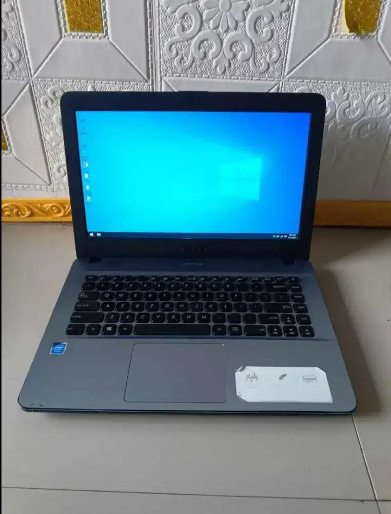 Jual cepat, asus VivoBook
