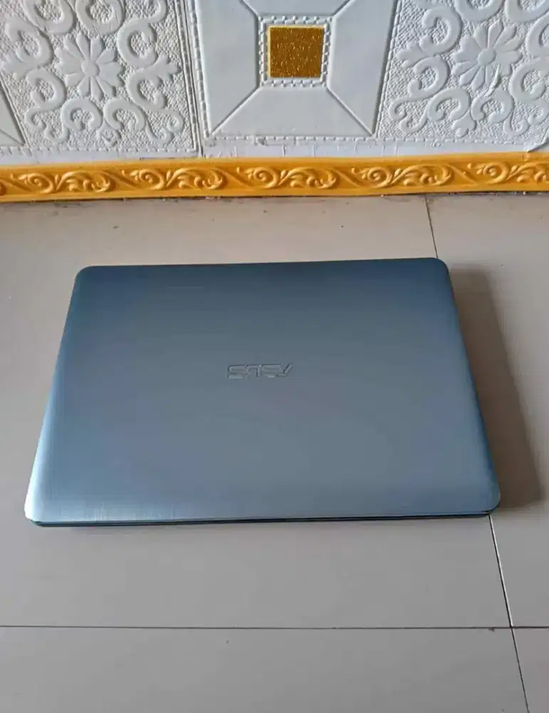 Jual cepat, asus VivoBook