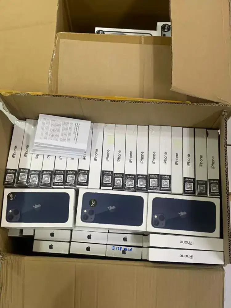 Iphone 13 128 garansi ibox