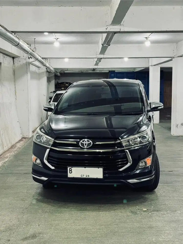 Innova Venturer Bensin at 2017