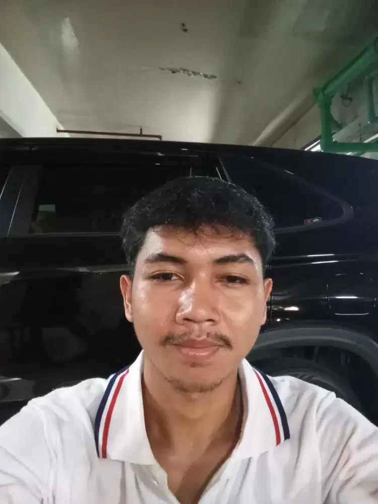 MENCARI LOWONGAN PEKERJAAN