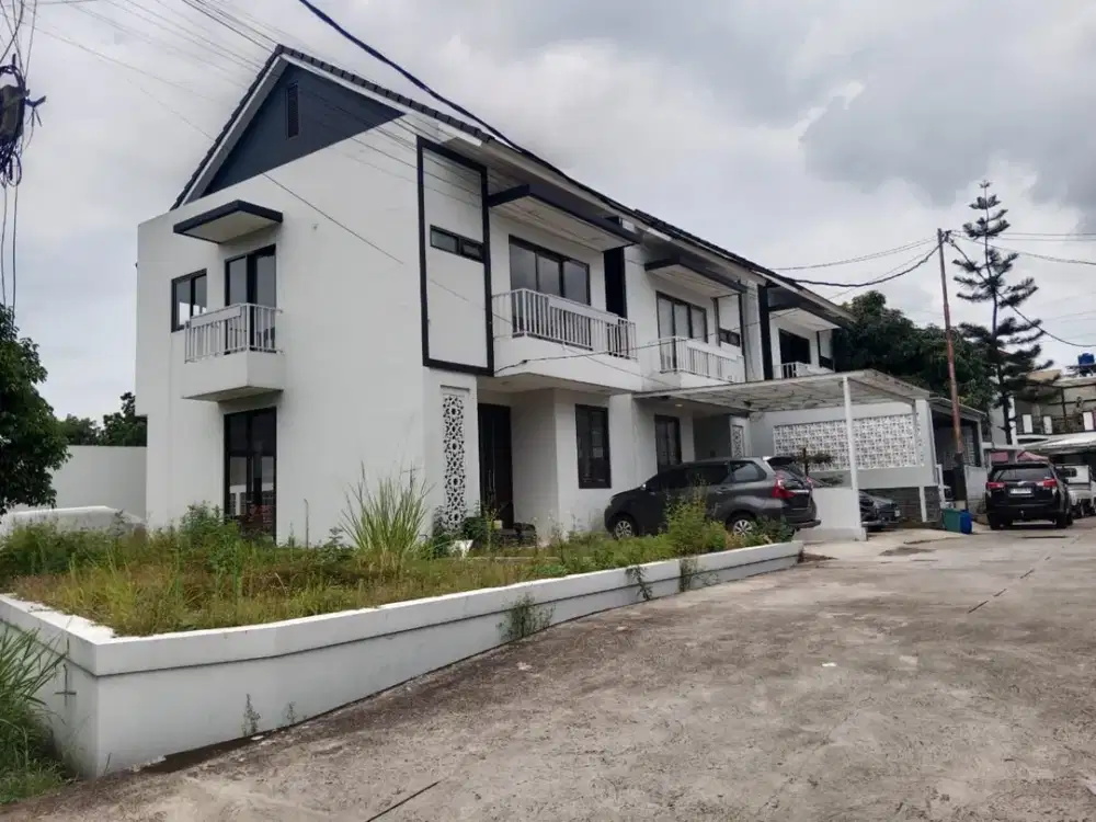 Rumah Hommy Hook di Antapani dkt RS Santo Yusup Kiaracondong Cikutra Cicadas