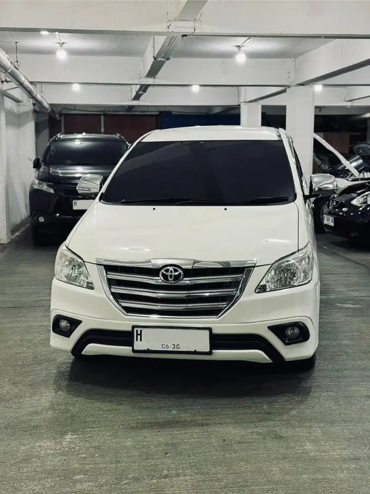 INNOVA 2.5 G at DIESEL