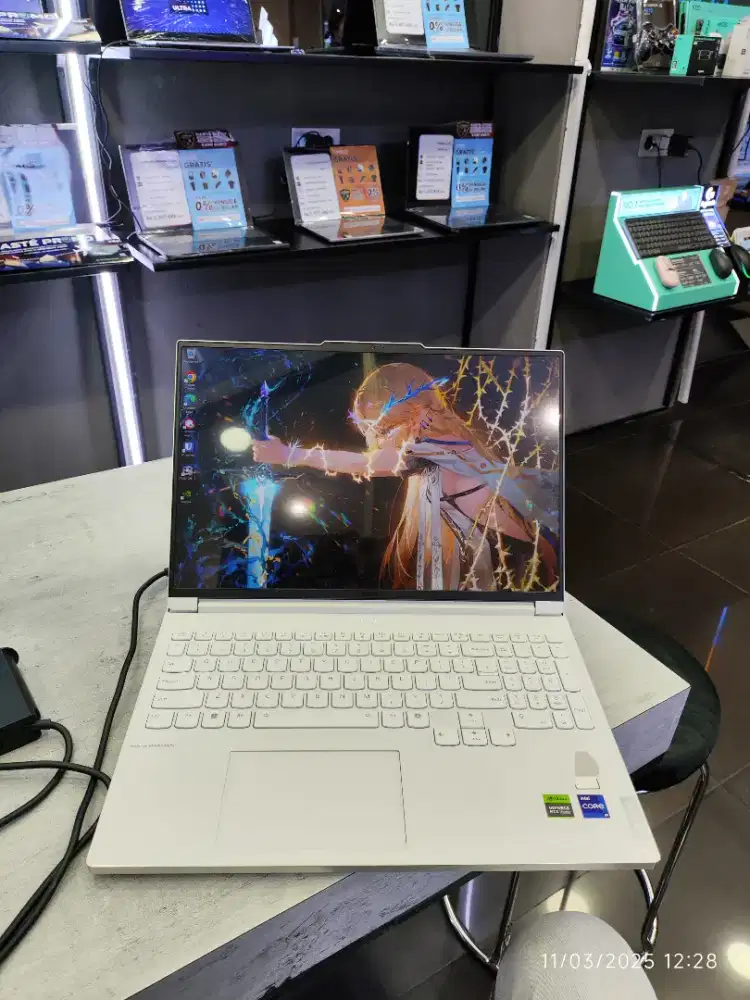 Lenovo Legion 7i Core i9-14900HX RTX 4070 8GB RAM 32GB SSD 1TB 4K165hz