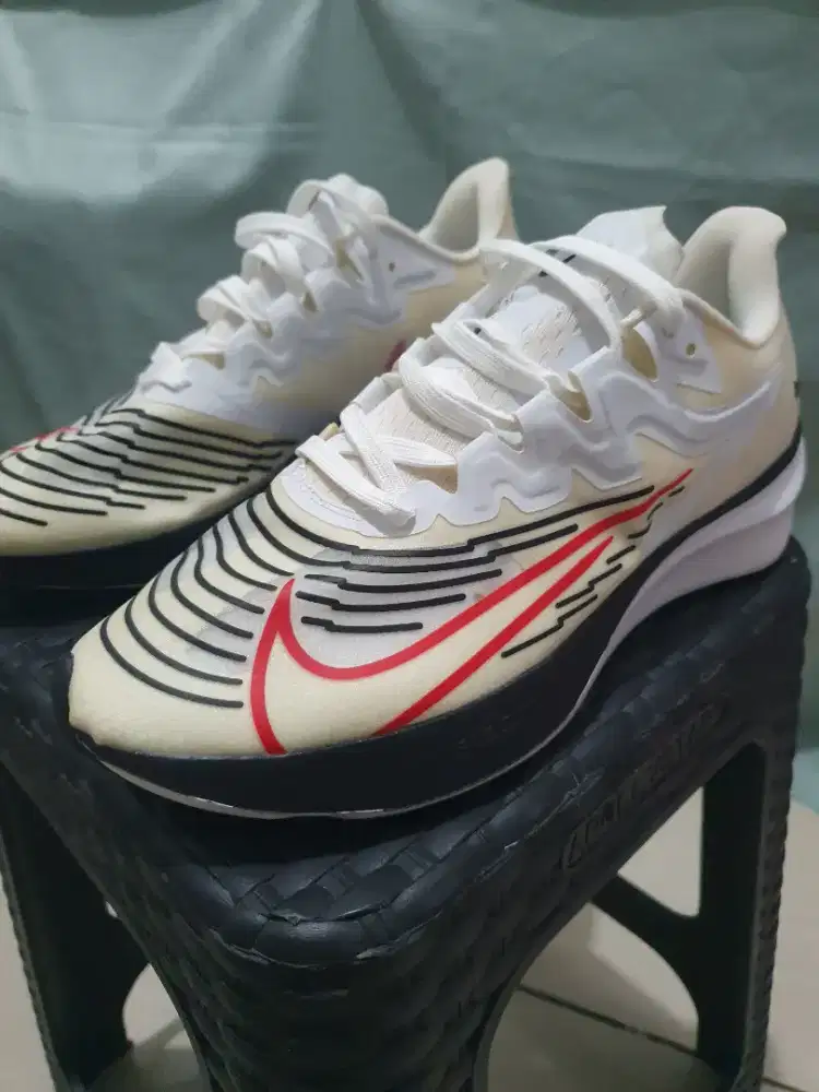 Nike uk 40-41 baru gress otentik cek sendiri