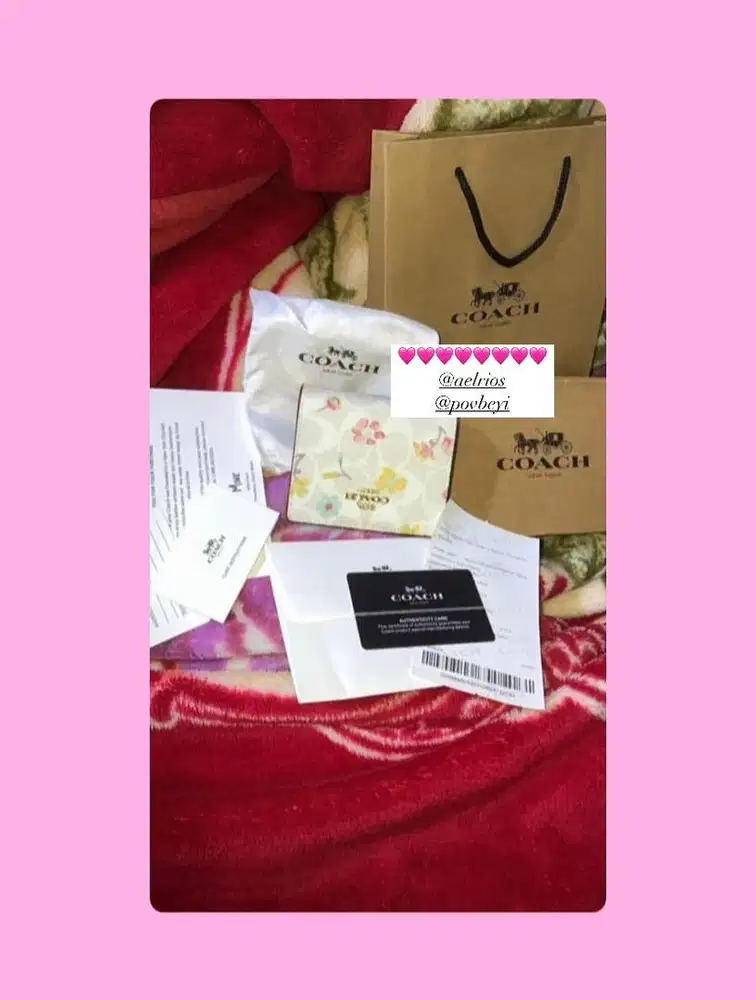 coach wallet flowers