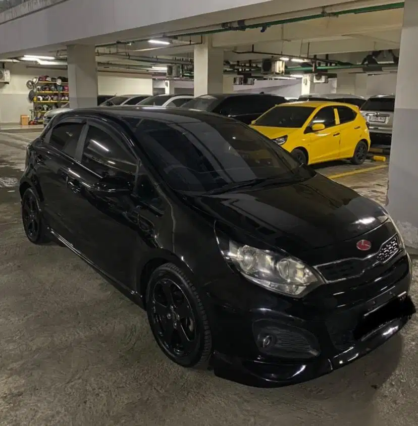 KIA RIO 2013 1.4 MT