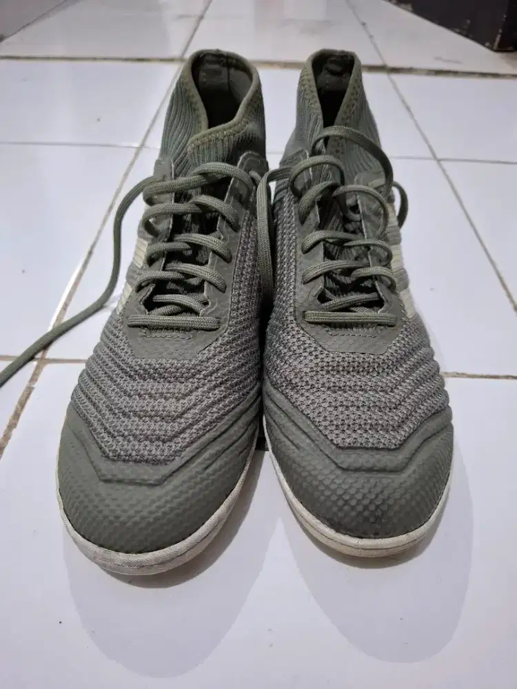 Size 42 Sepatu Futsal Adidas Predator beige green ORI Salezone