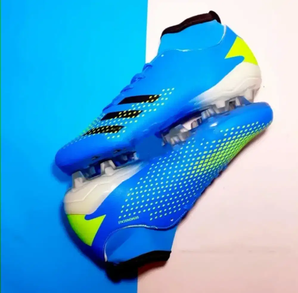 Spatu Olahraga Sepakbola Adidas Predator High