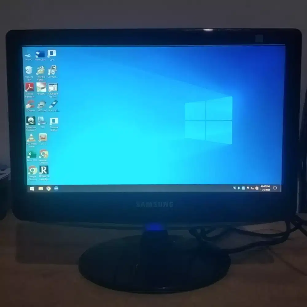 LCD Monitor Samsung 16in Wide (SMB1630N)