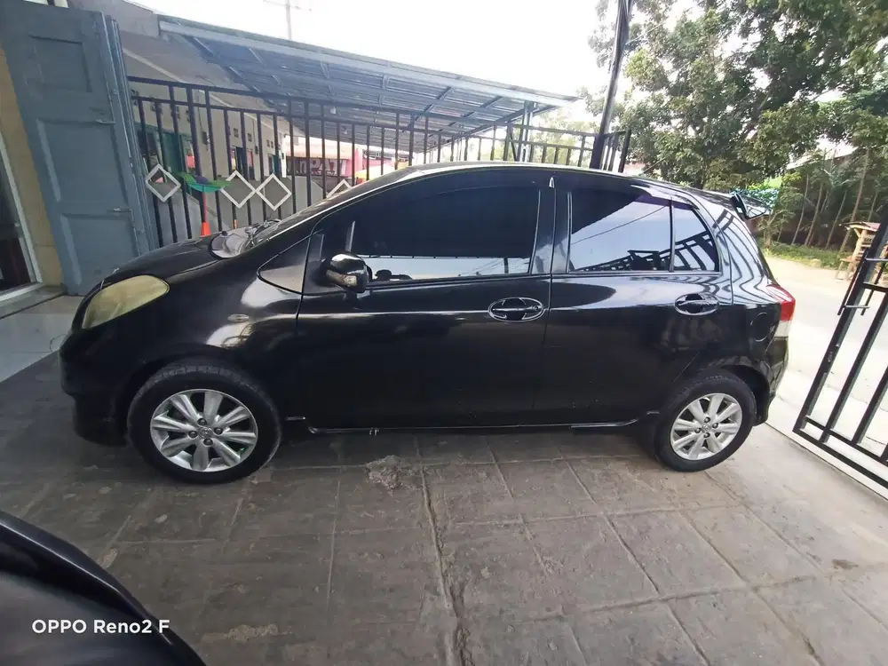 Toyota Yaris 2011 Bensin