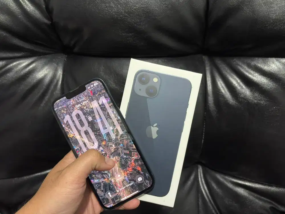 Iphone 13 128gb IBOX RESMI , pemakaian pribadi beli dari baru