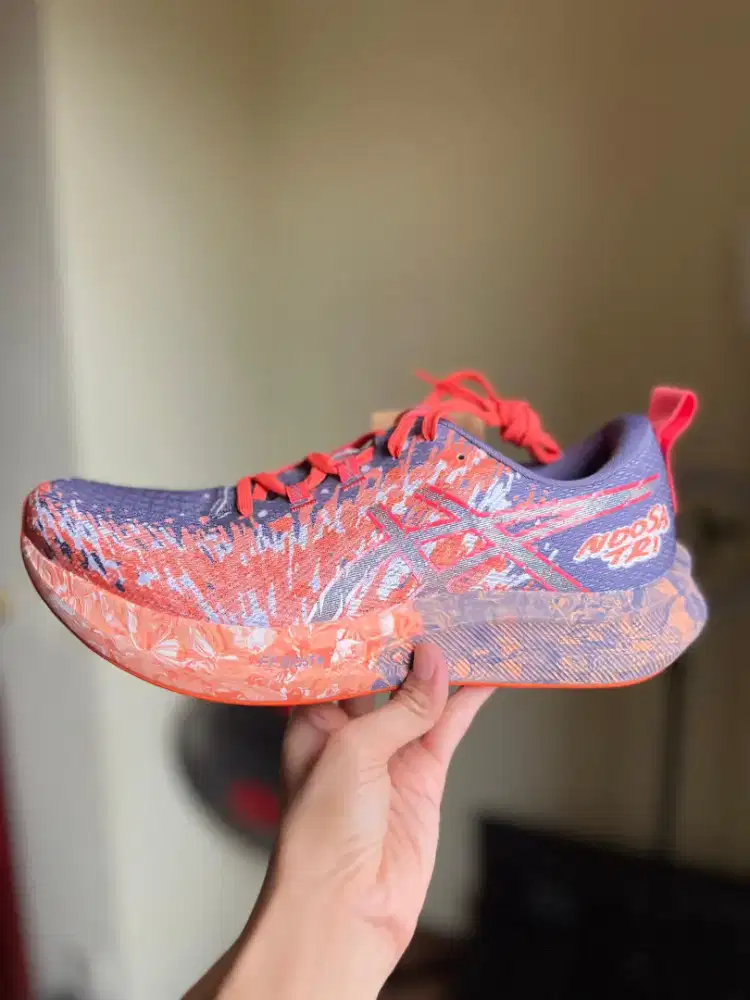 Sepatu running asics noosa tri 16