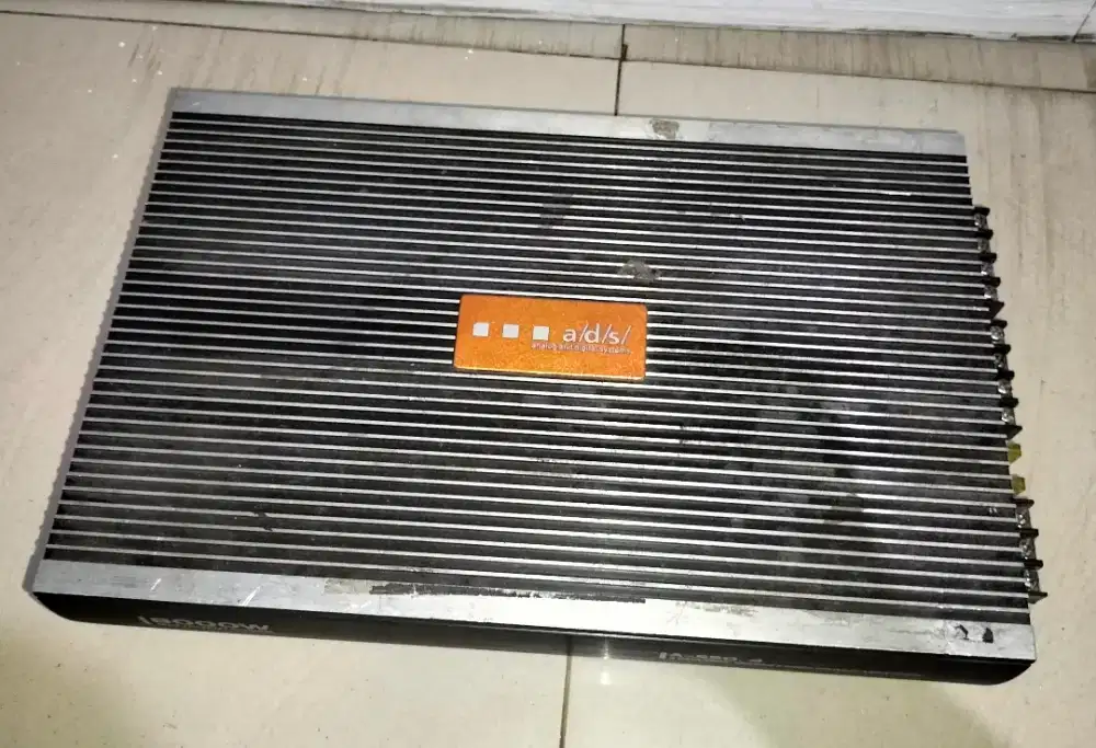 Power ampli mobil minus  kluar suara sebelah