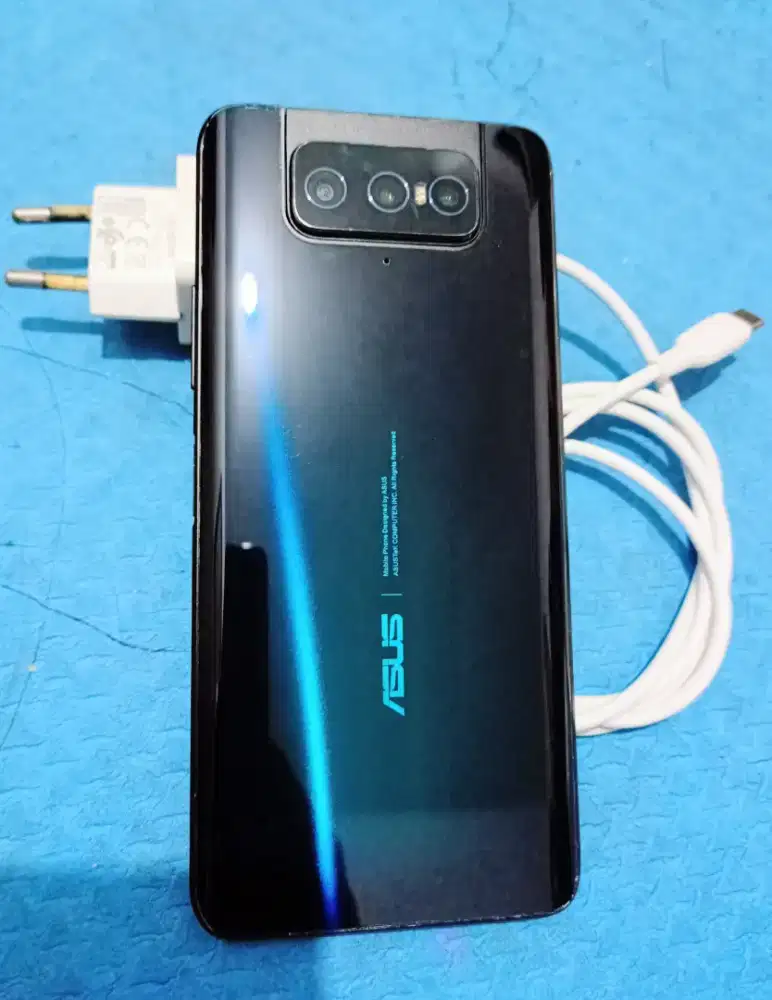 Asus Zenfone 7 flip 5G Snapdragon 865 hp flagship