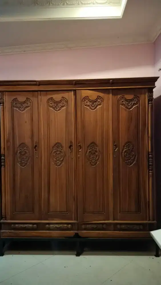Lemari Jati kokoh 4pintu