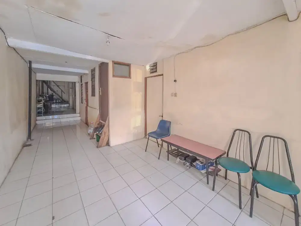 Rumah Klasik di Bendungan Hilir dekat Tanah Abang Menteng Thamrin