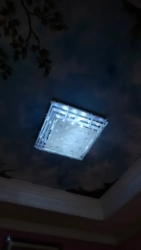 Lampu kristal 3warna