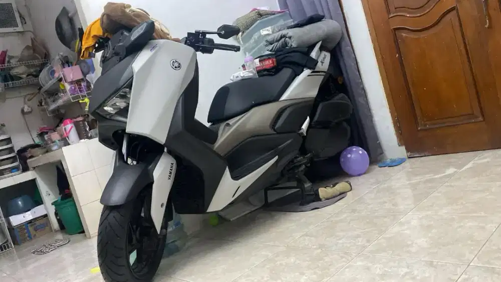 DIJUAL YAMAHA XMAX CONECTED 2023