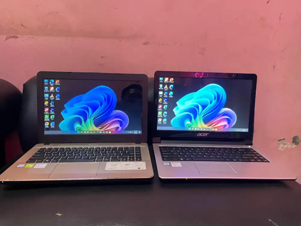Jual beli laptop bekas atau macbook matitotal atau rusak