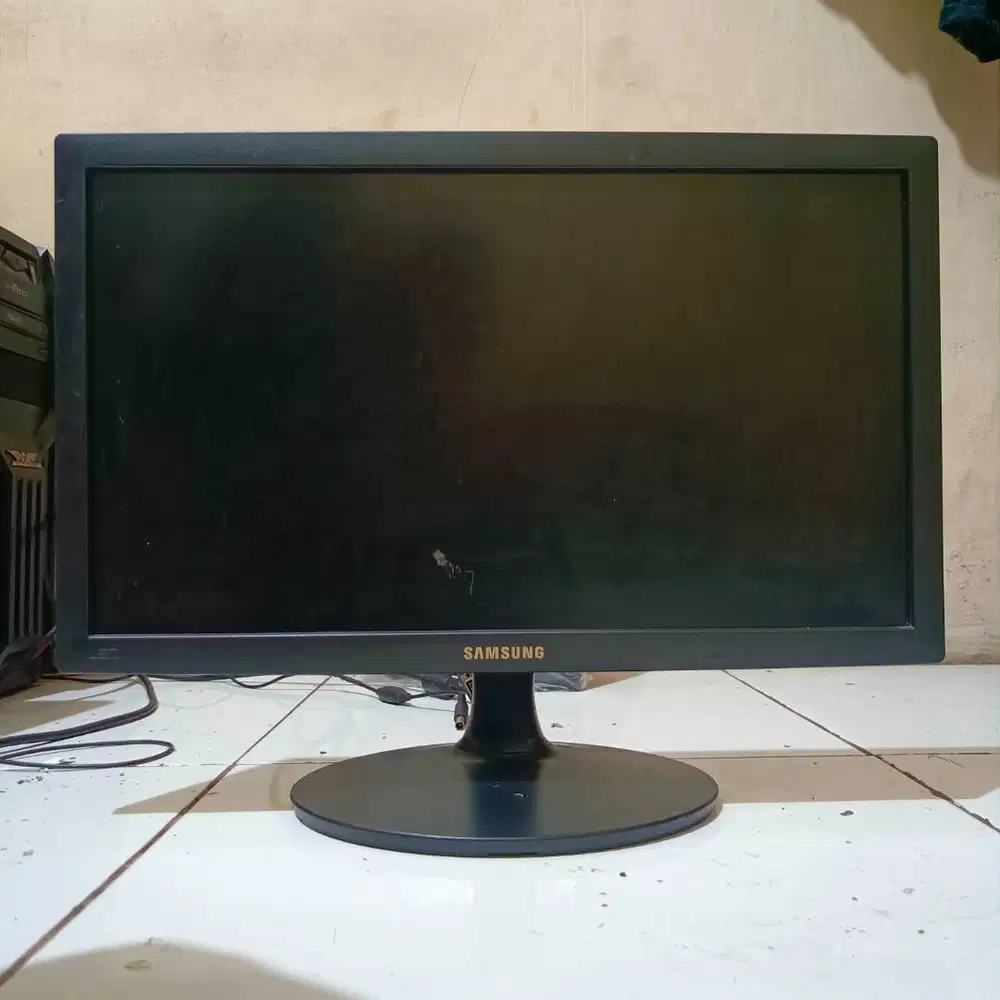 MONITOR SAMSUNG S19C170B — BEKAS NORMAL