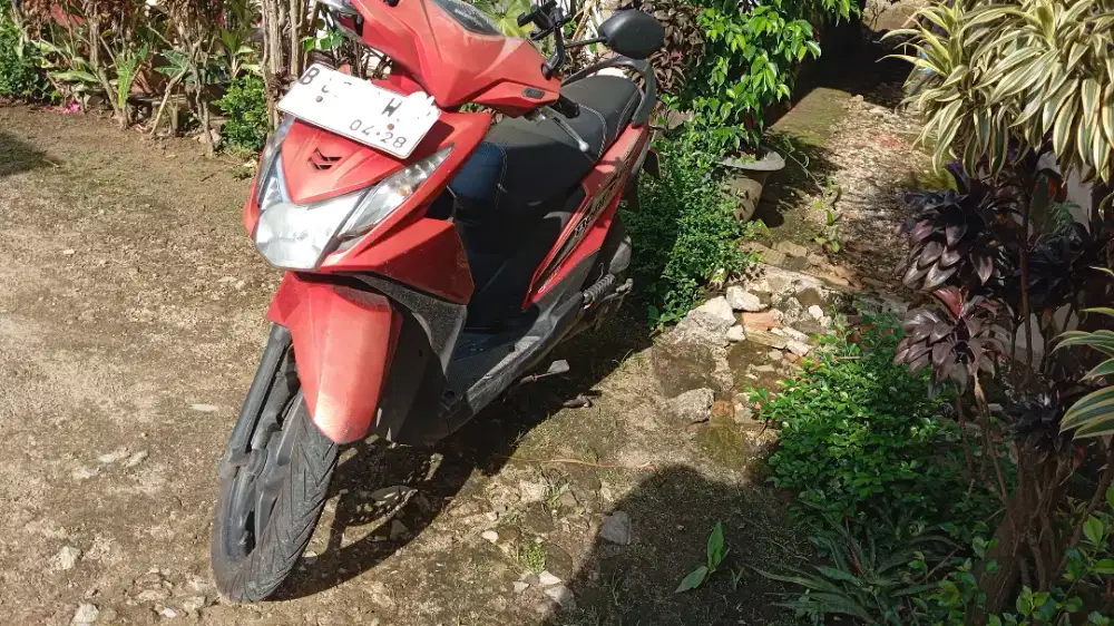 BEAT F1 2013 STARTER KASAR