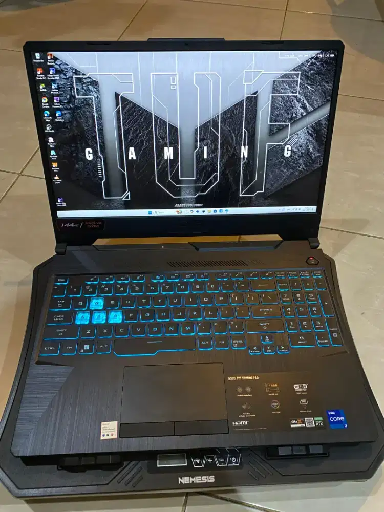 ASUS TUF GAMING F15 FX506 HM I7
